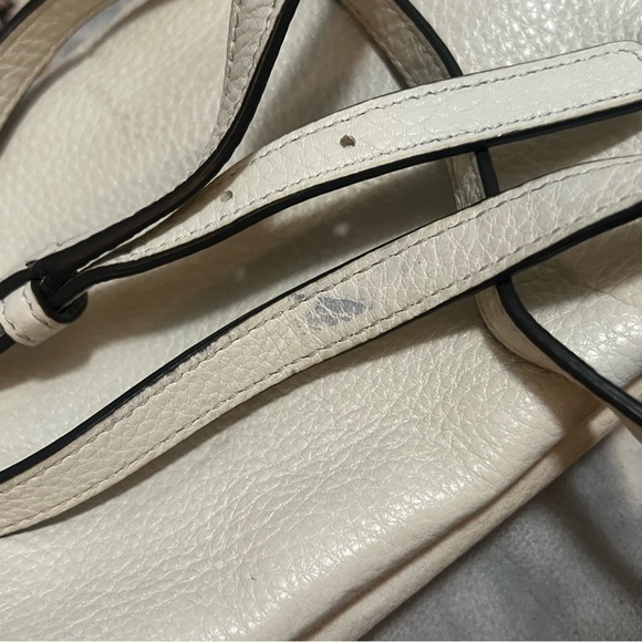 Tory Burch White Ivory Pebbled Leather Logo Crossbody Bombe T - Picture 6 of 6